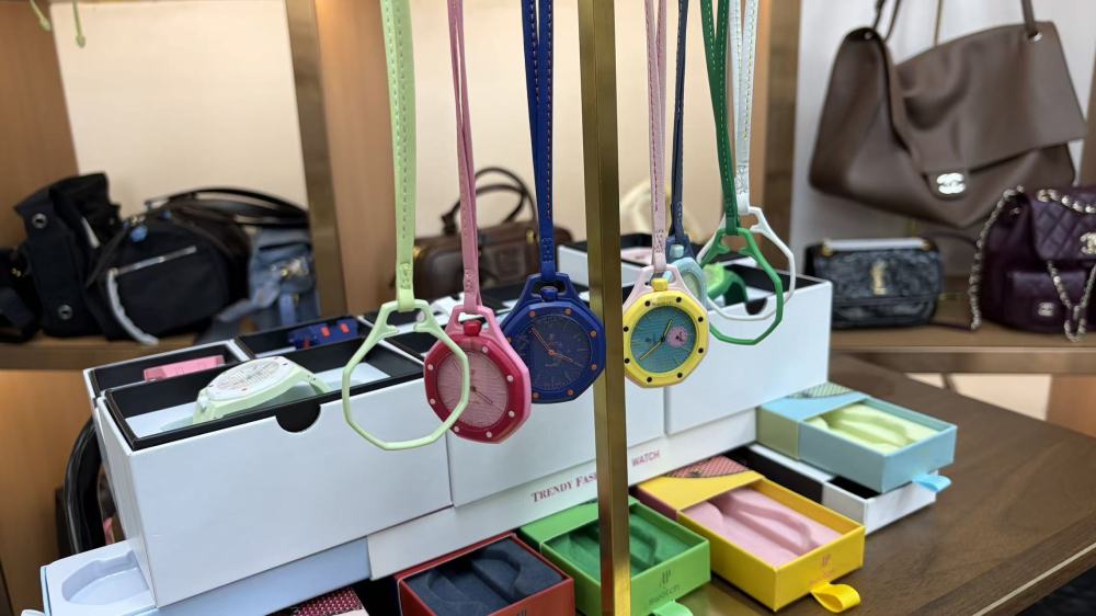 Custom color combination set
