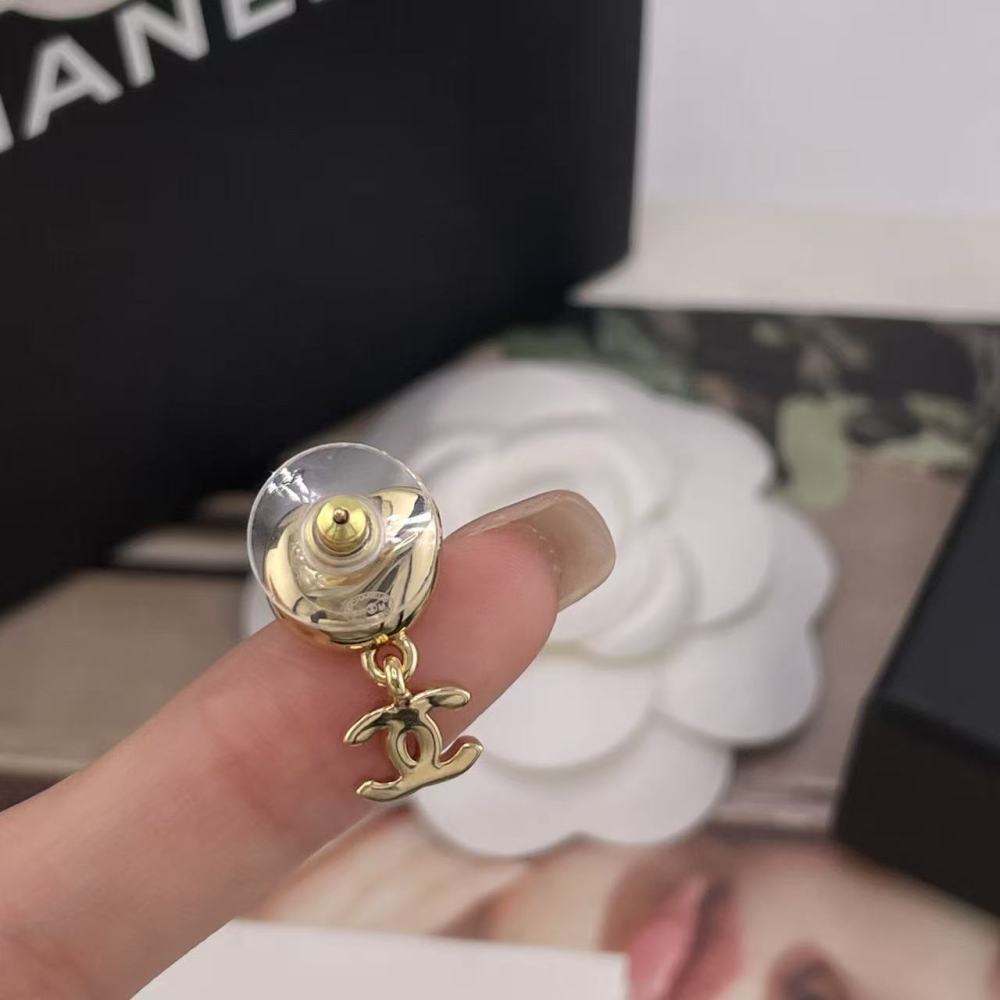 Top grade chanel earring
