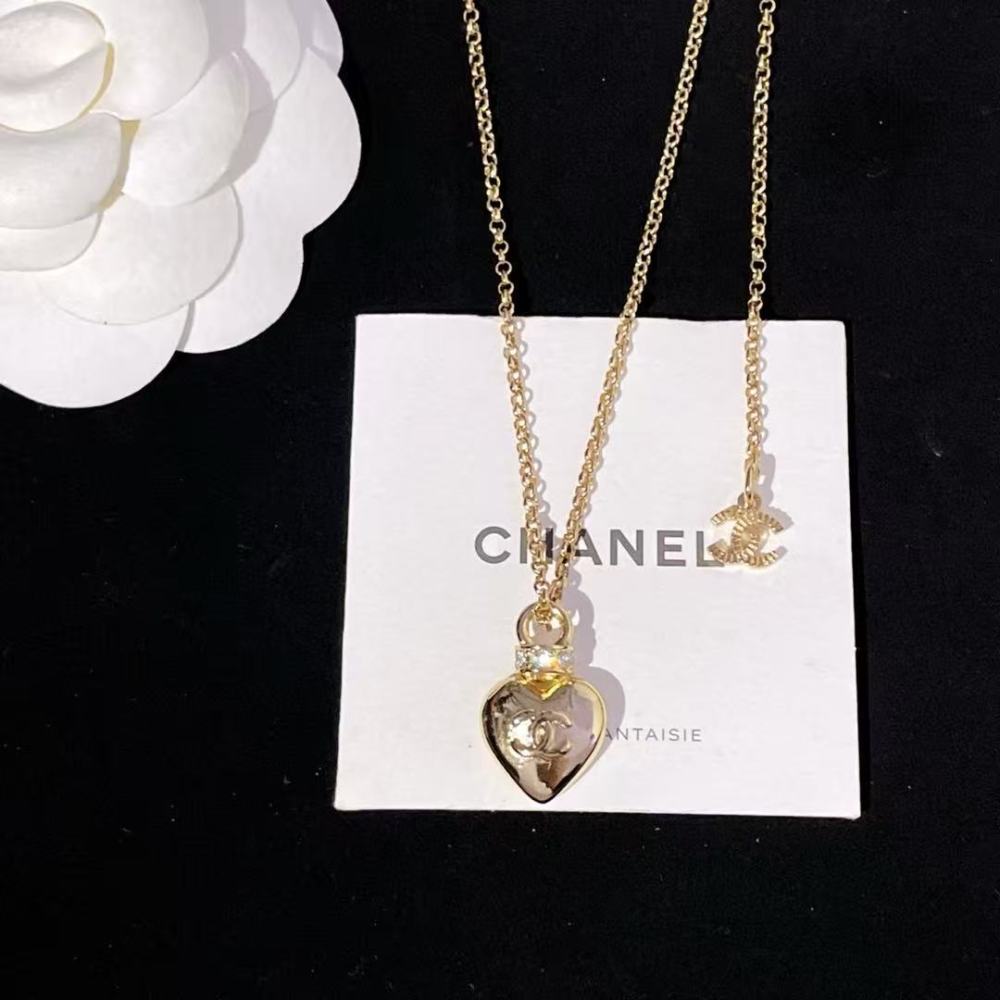 chanel necklace