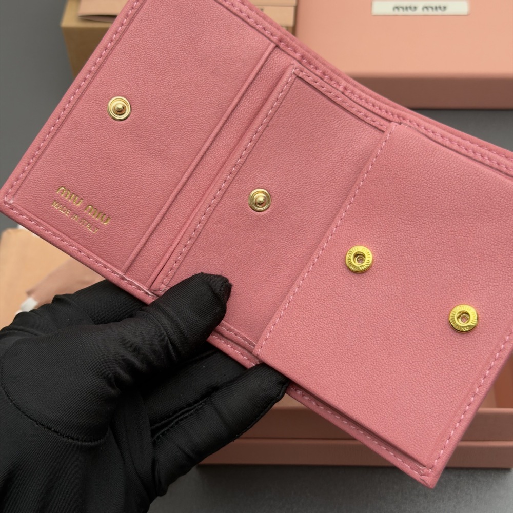 Miumiu wallet 