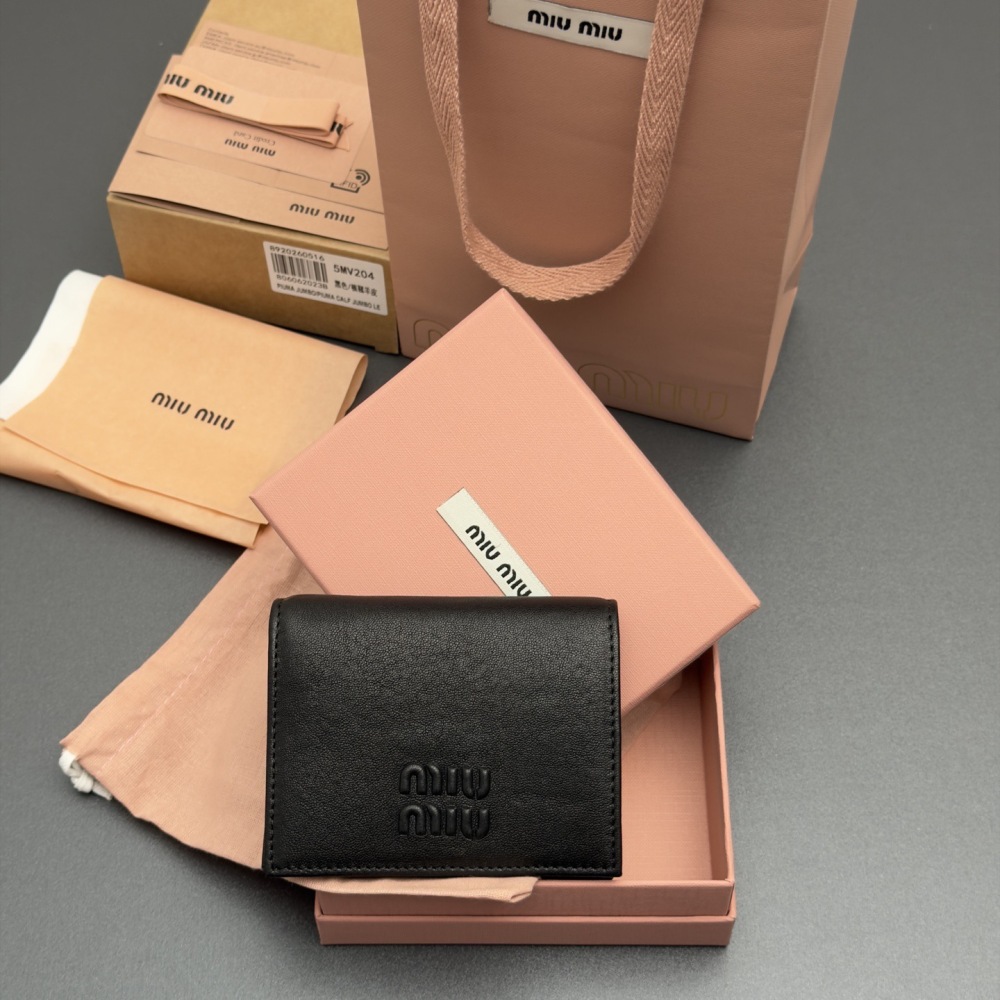 Miumiu wallet 