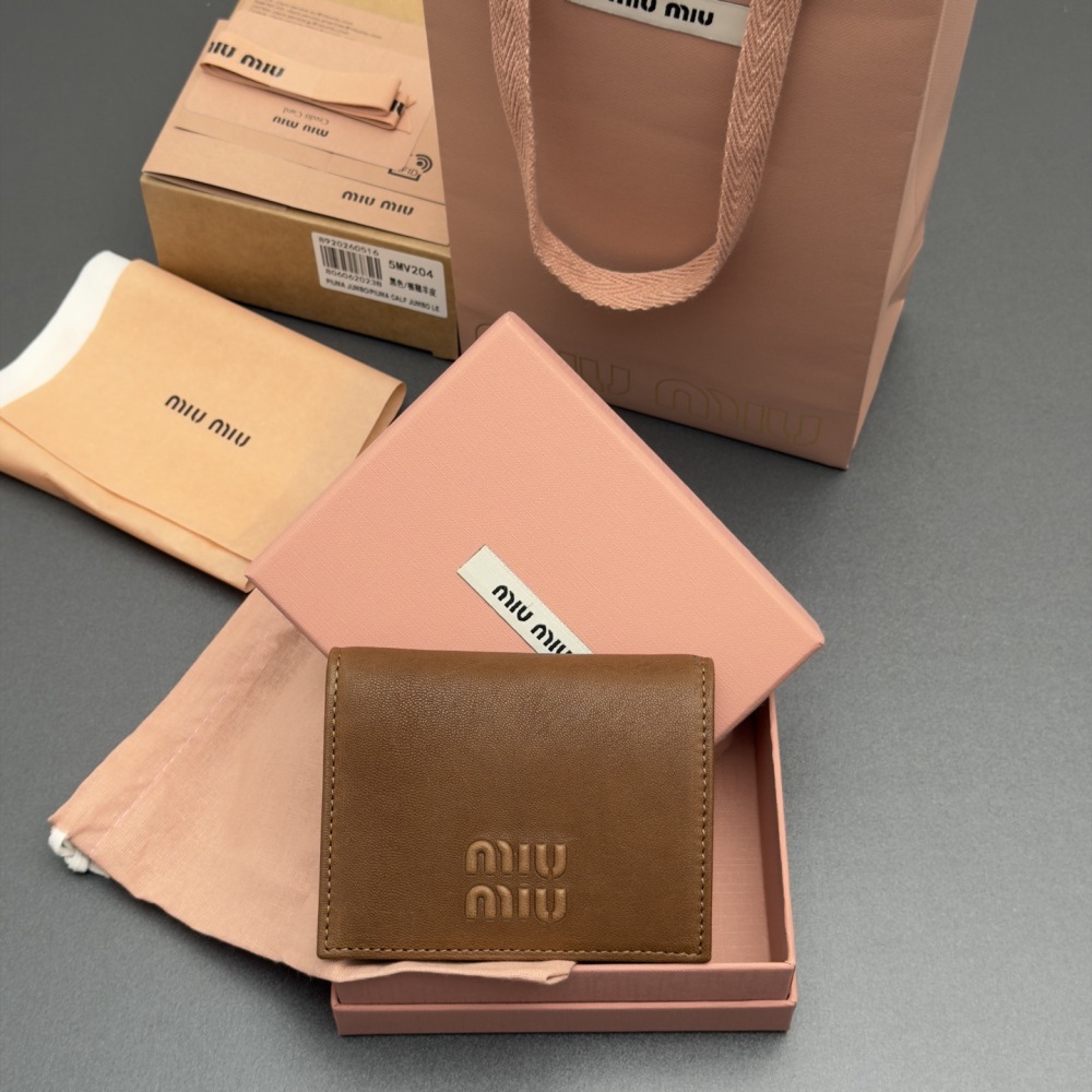 Miumiu wallet 