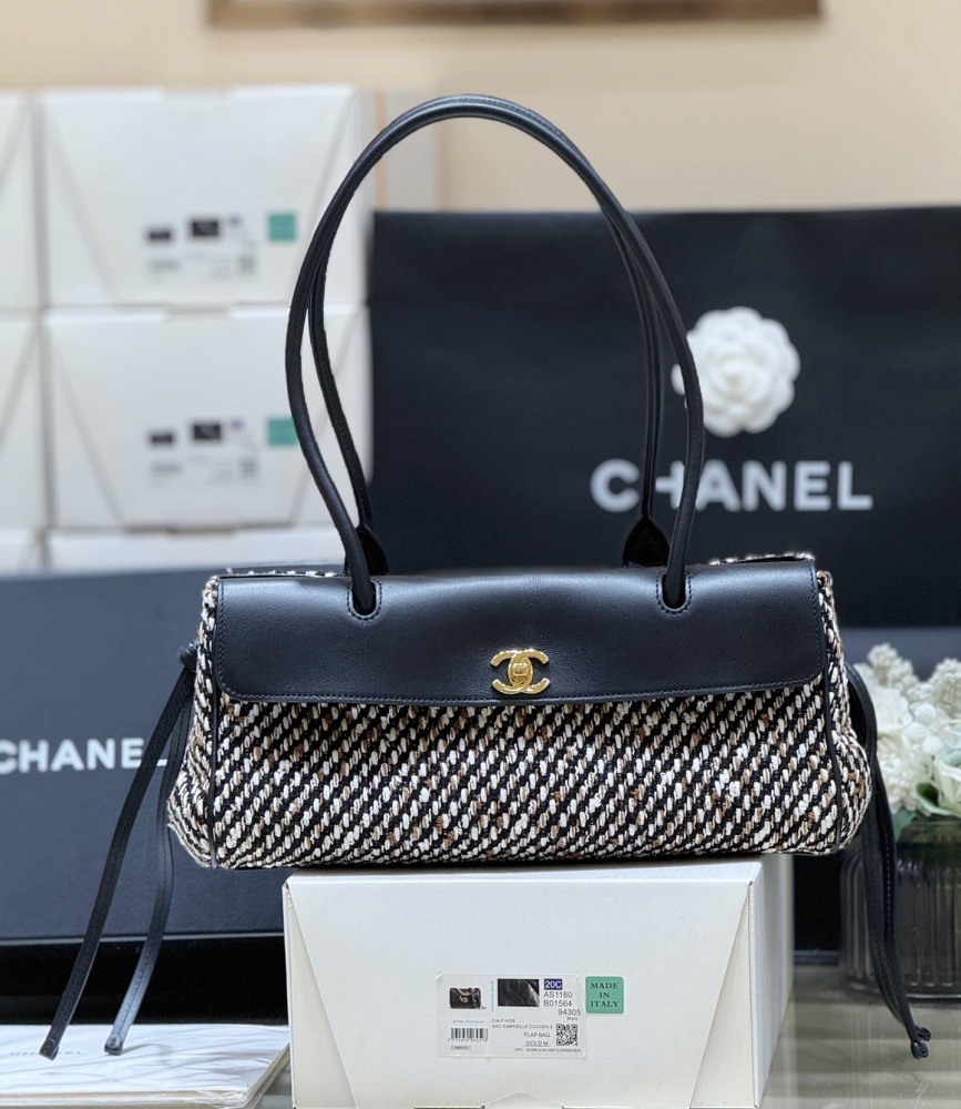 Chanel 26s