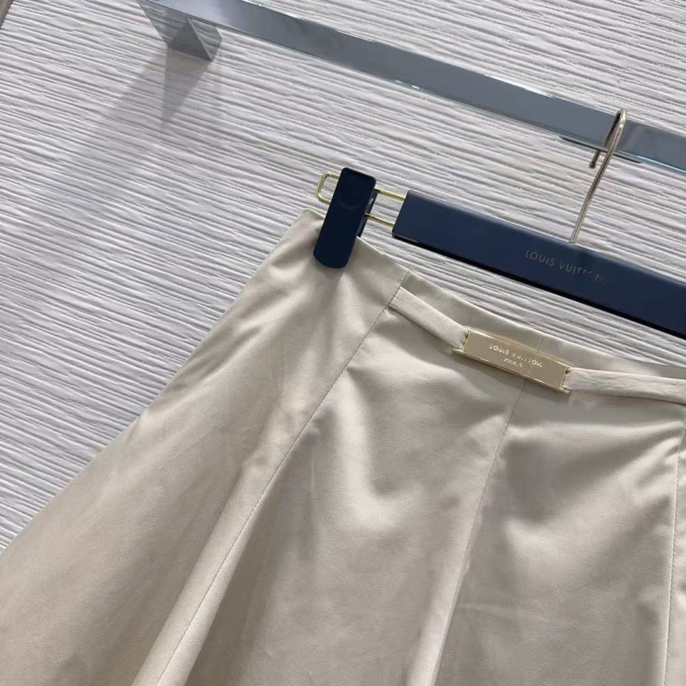 LV skirt