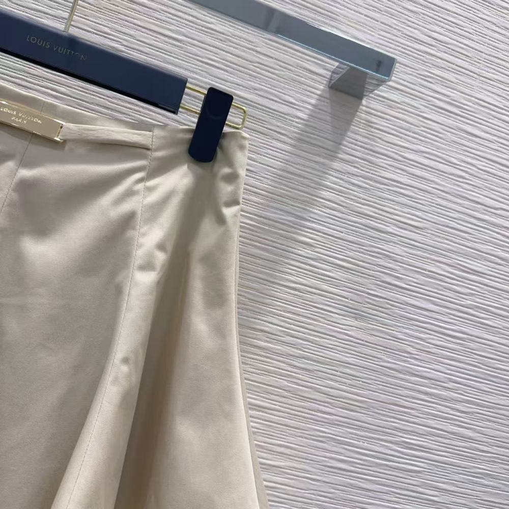 LV skirt