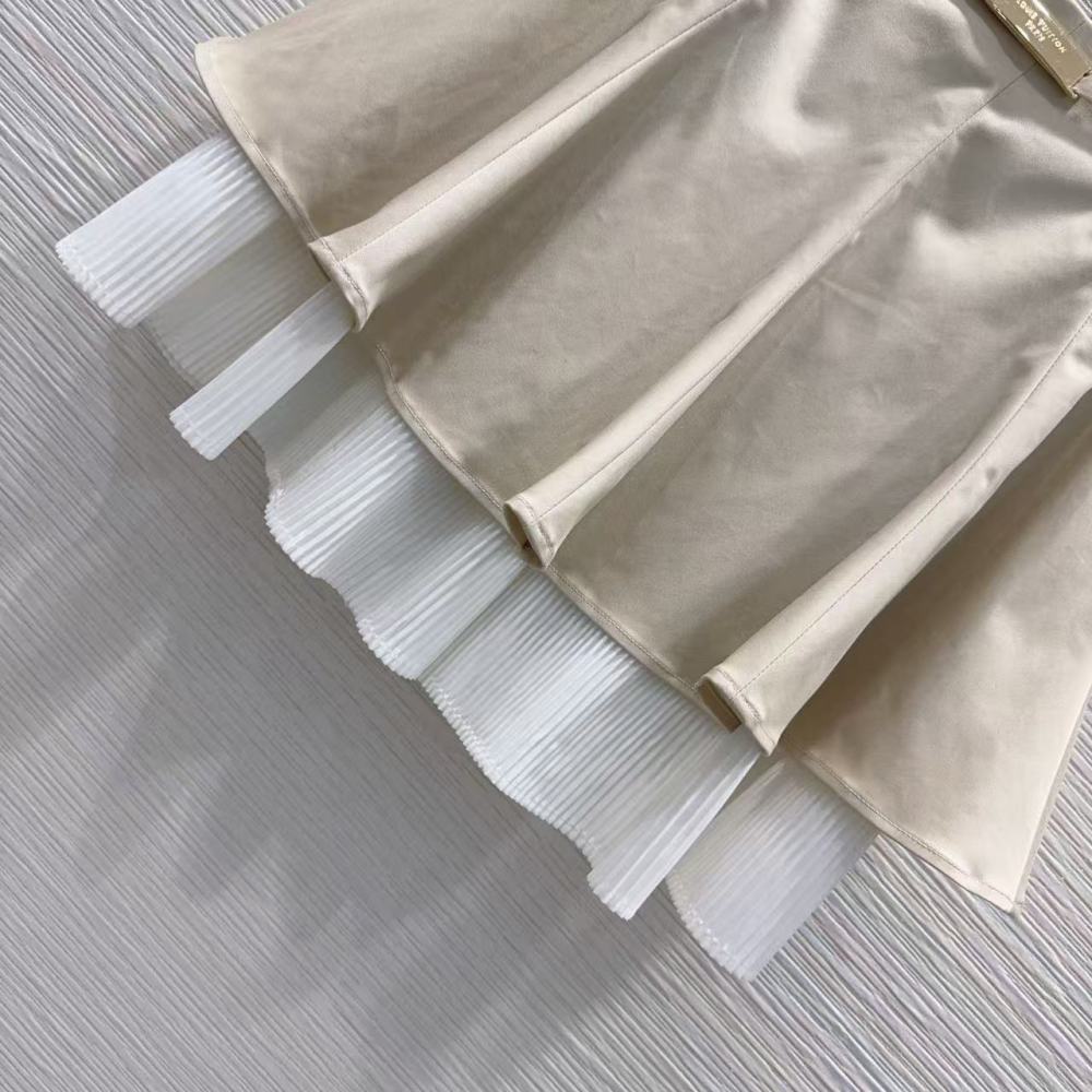 LV skirt
