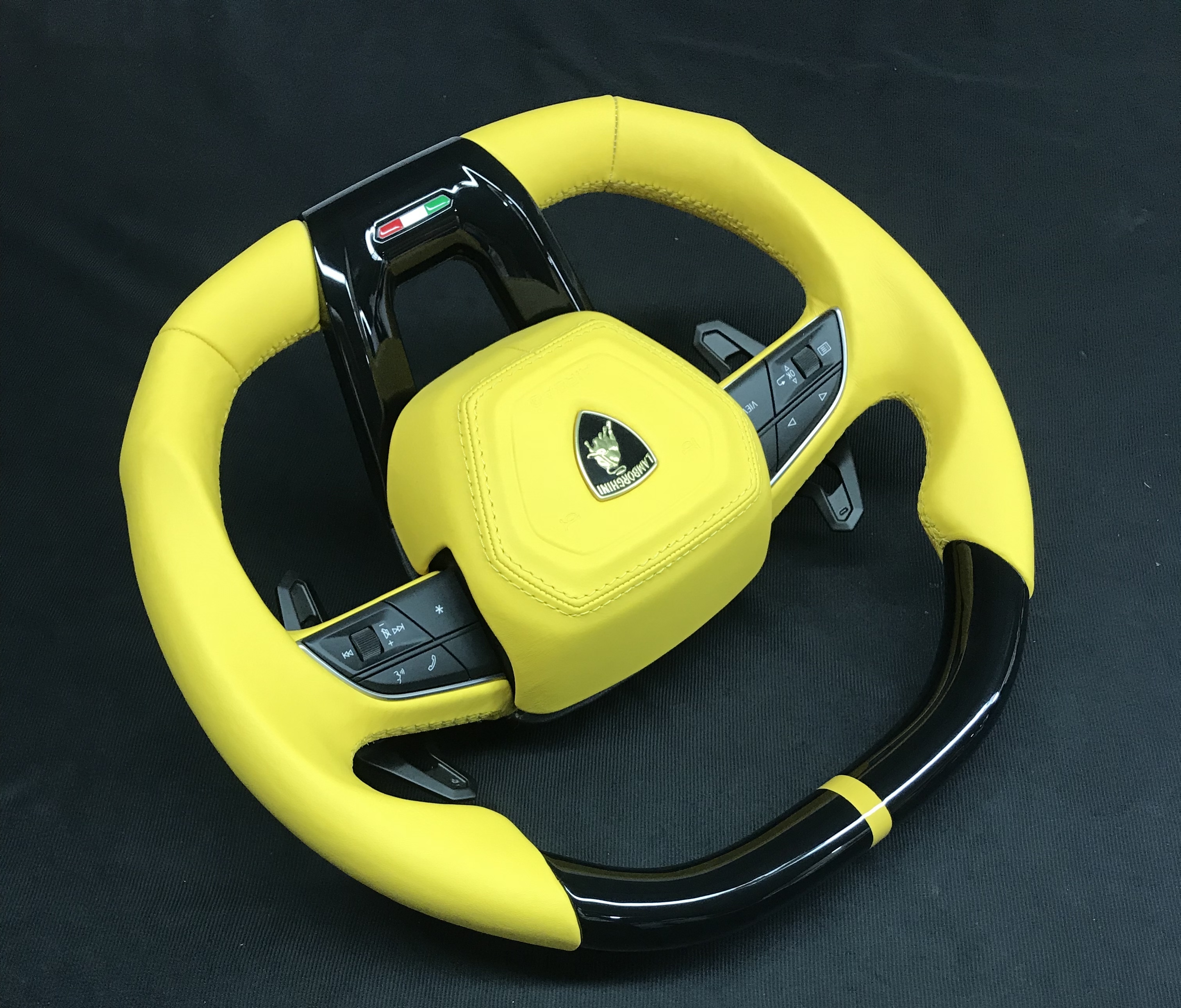 Lamborghini Sport Steering Wheel | Yellow Leather & Carbon Fiber with Italian Flag Accent,OUE CARBON FIBER,Lamborghini Sport Steering Wheel