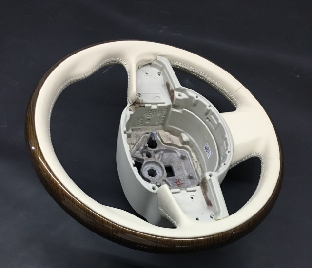Mercedes-Benz Luxury Steering Wheel | Wood Trim & Ivory Leather,OUE CARBON FIBER,Mercedes-Benz Luxury Steering Wheel | Wood Trim & Ivory Leather