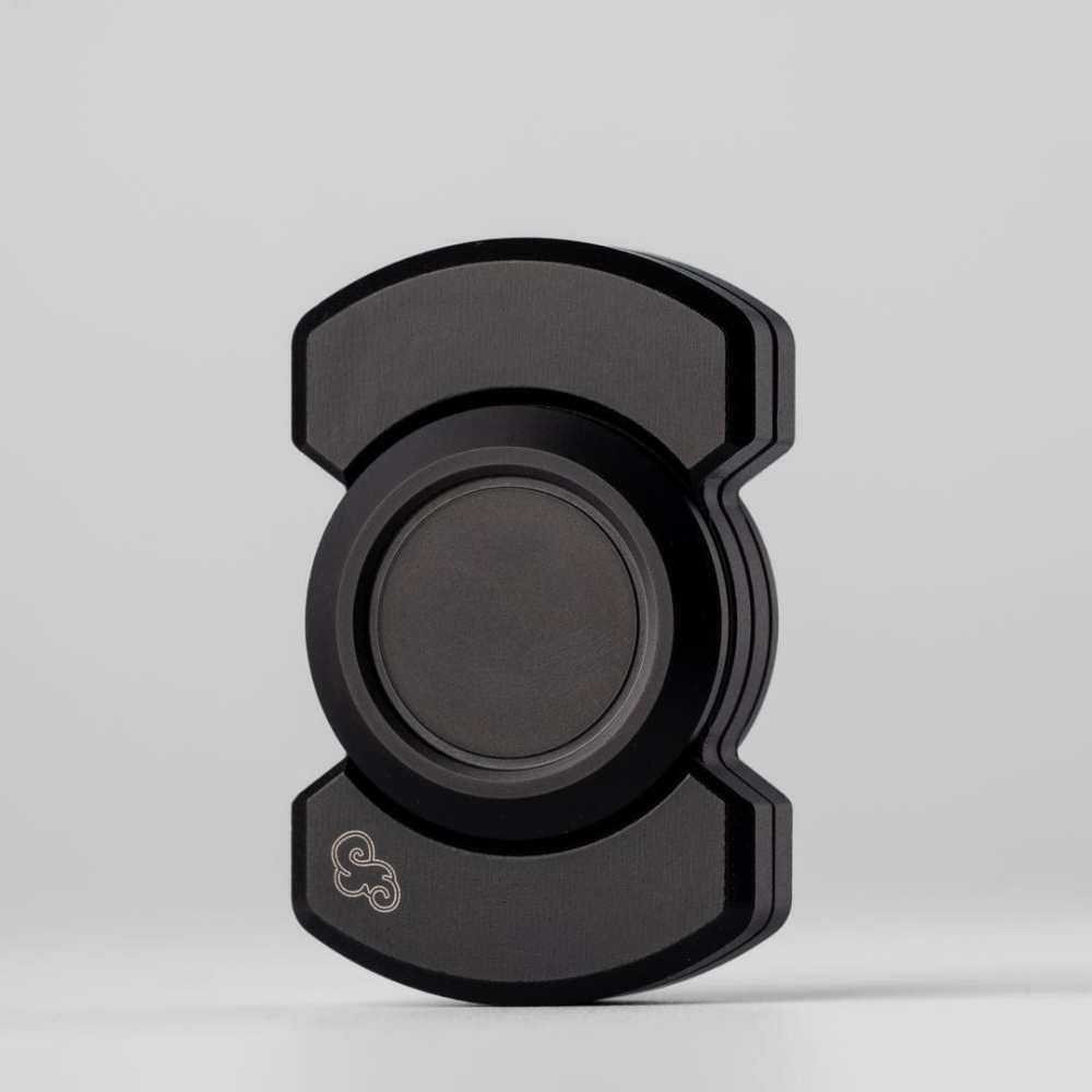 Three Body Cube