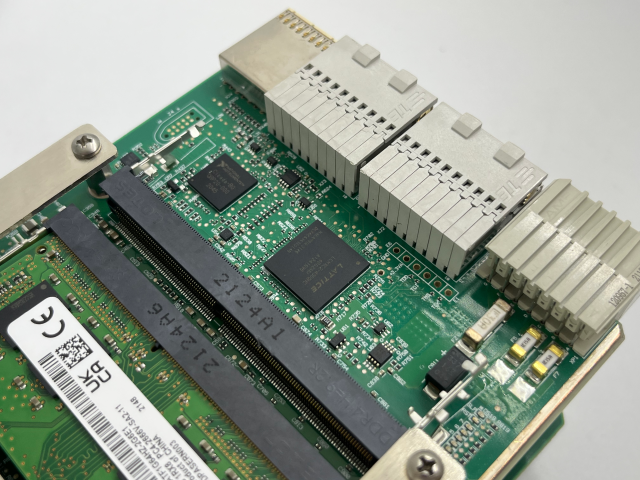 NI PXIe‑8861 785831 Xeon E3 PXIe Controller TB3 16GB/s Backplane,NI-Module,NI PXIe‑8861 785831 Xeon E3 PXIe Controller TB3 16GB/s Backplane