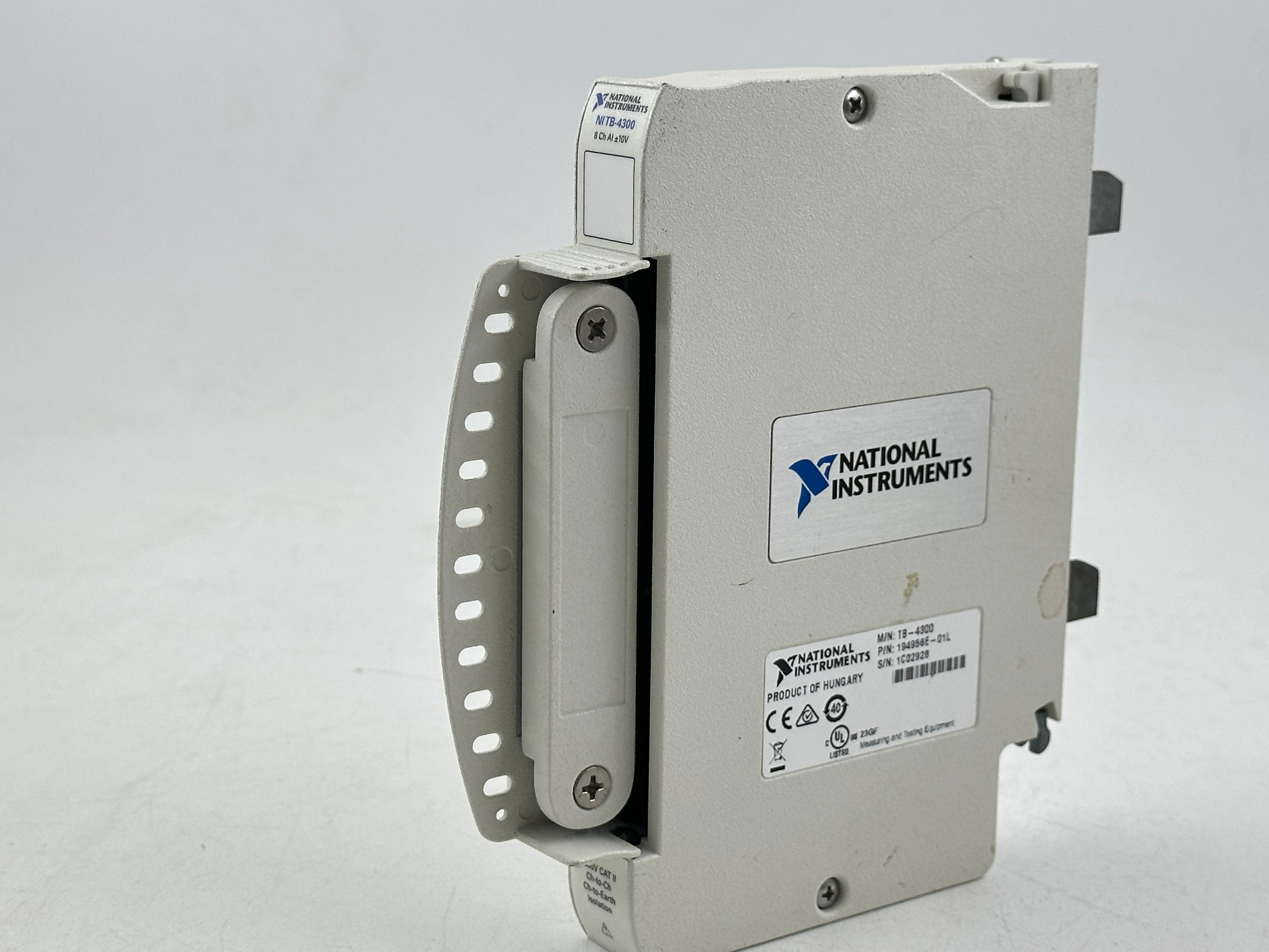 NI TB-4300 10V Screw Terminal Block for PXIe‑4300 Isolated AI Module PN:781338-01,NI-Module,NI TB-4300 10V Screw Terminal Block for PXIe‑4300 Isolated AI Module PN:781338-01