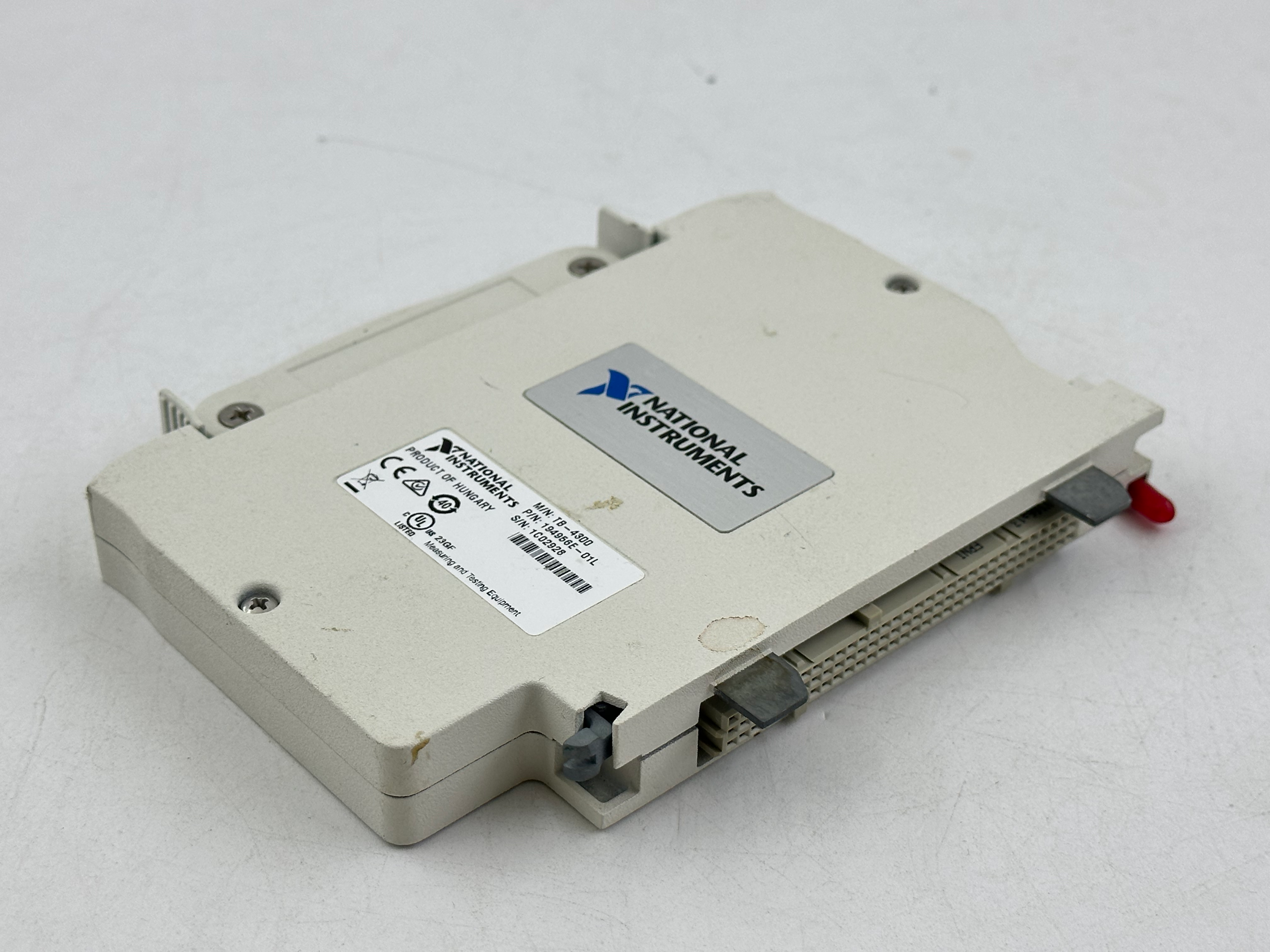 NI TB-4300 10V Screw Terminal Block for PXIe‑4300 Isolated AI Module PN:781338-01,NI-Module,NI TB-4300 10V Screw Terminal Block for PXIe‑4300 Isolated AI Module PN:781338-01