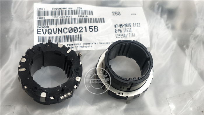 JAPAN M EVQVNC00215B EC38 Black hollow encoder pulse 30 points