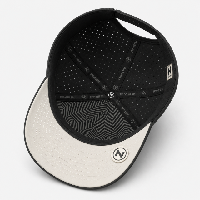 ブラックパフォーマンスゴルフキャップ、www.nearlonggolf.com、ラバーパッド付きブラックパフォーマンスゴルフキャップ