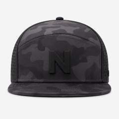 ブラックゴルフハット、www.nearlonggolf.com、レーザーカットパネル付きブラックカモパフォーマンスゴルフハット