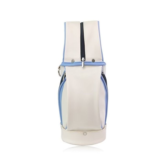 Lightweight golf bag with front zip storage and reinforced round base