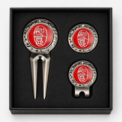 Engraved golf divot tool gift set with ball marker and hat clip