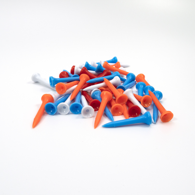 Bulk plastic golf tees in assorted colors