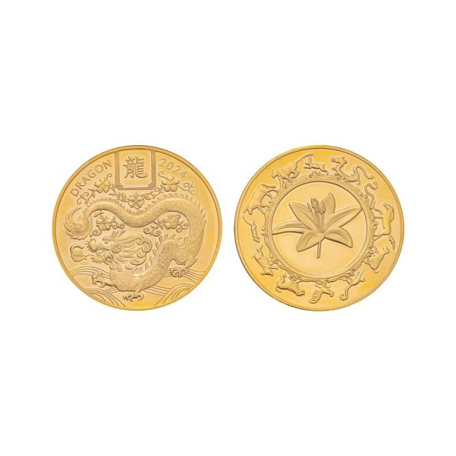Double sided metal golf ball marker coin with detailed engraved design