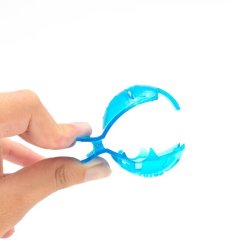 Foldable golf ball retriever claw opened for quick ball pickup