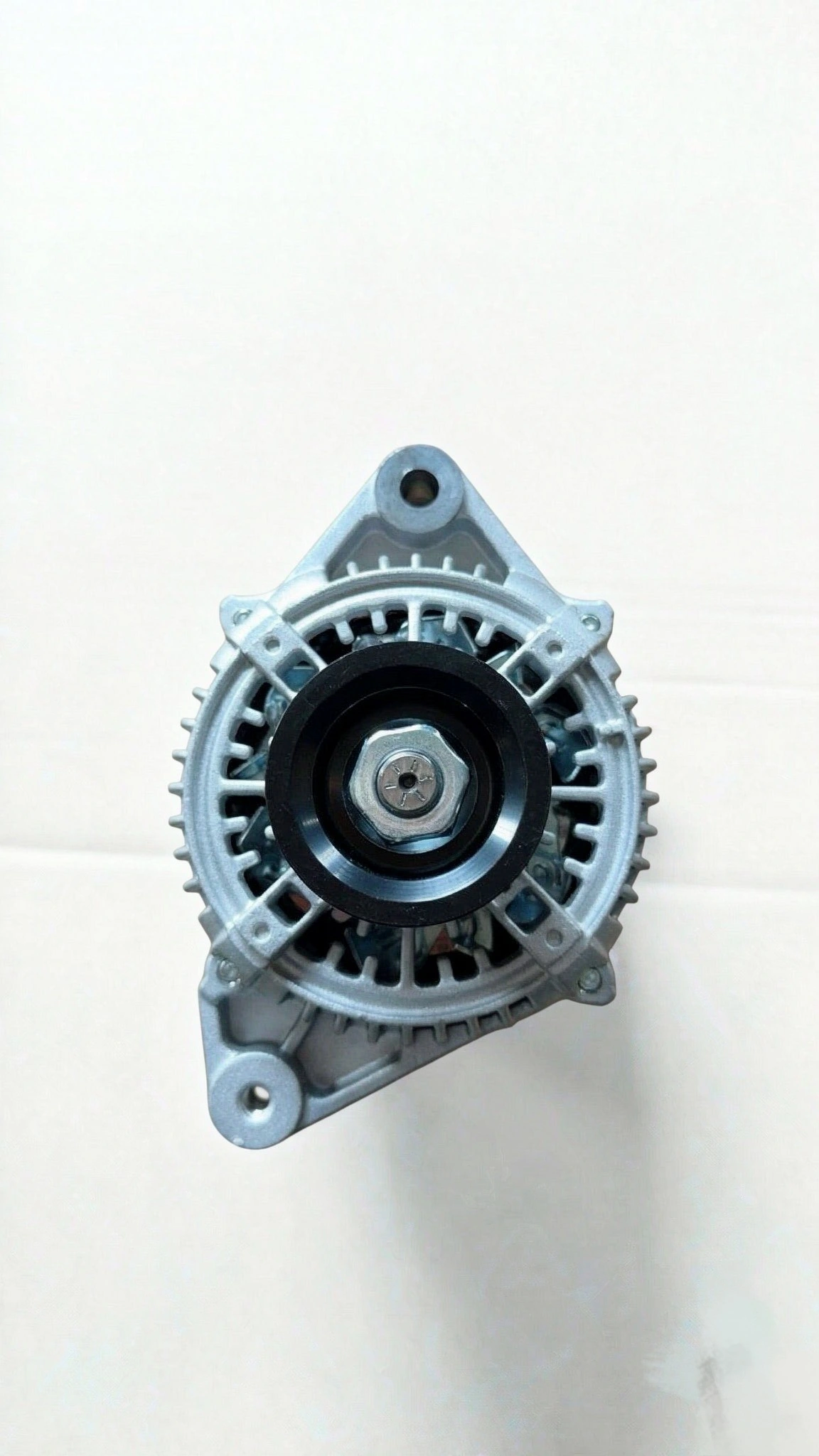 Huaxion HXM-006 12V 80A Toyota alternator