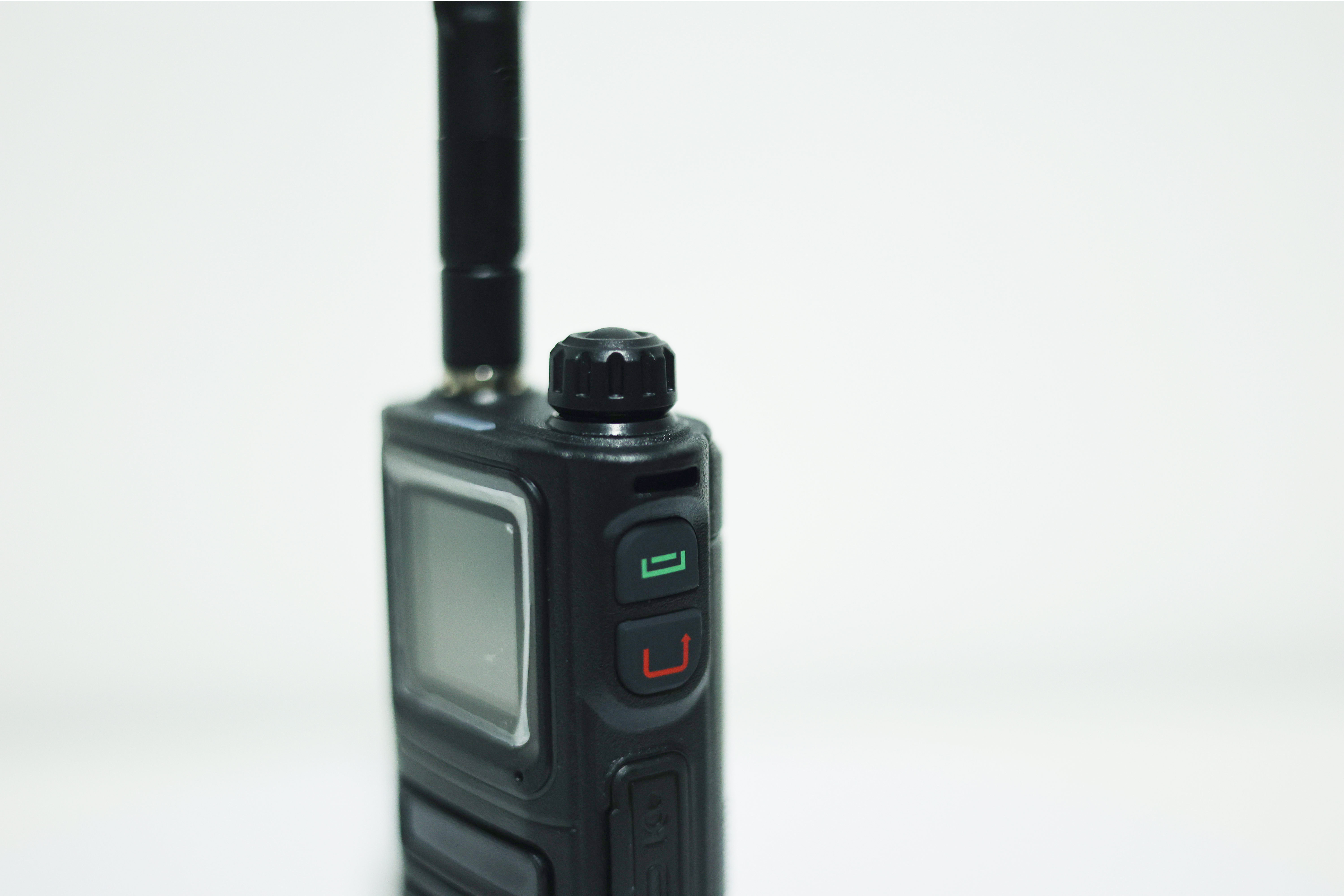 Wearable FPV Singal Detection System 300MHz-6GHz Waterproof Handheld FPV UAV Detector Accurately Idenity Alarm System,Your low-altitude defense expert,Wearable FPV Singal Detection System 300MHz-6GHz Waterproof Handheld FPV UAV Detector Accurately Idenity Alarm System