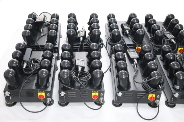 6 bands Vehicle-mounted Anti-FPV Anti-drone equipment 433Mhz 1.5g 2.4g 5.8g 1KM 2KM Drone Signal suppressor Equipment UAV Defense technology,Your low-altitude defense expert,6 bands Vehicle-mounted Anti-FPV Anti-drone equipment 433Mhz 1.5g 2.4g 5.8g 1KM 2KM Drone Signal suppressor Equipment UAV Defense technology