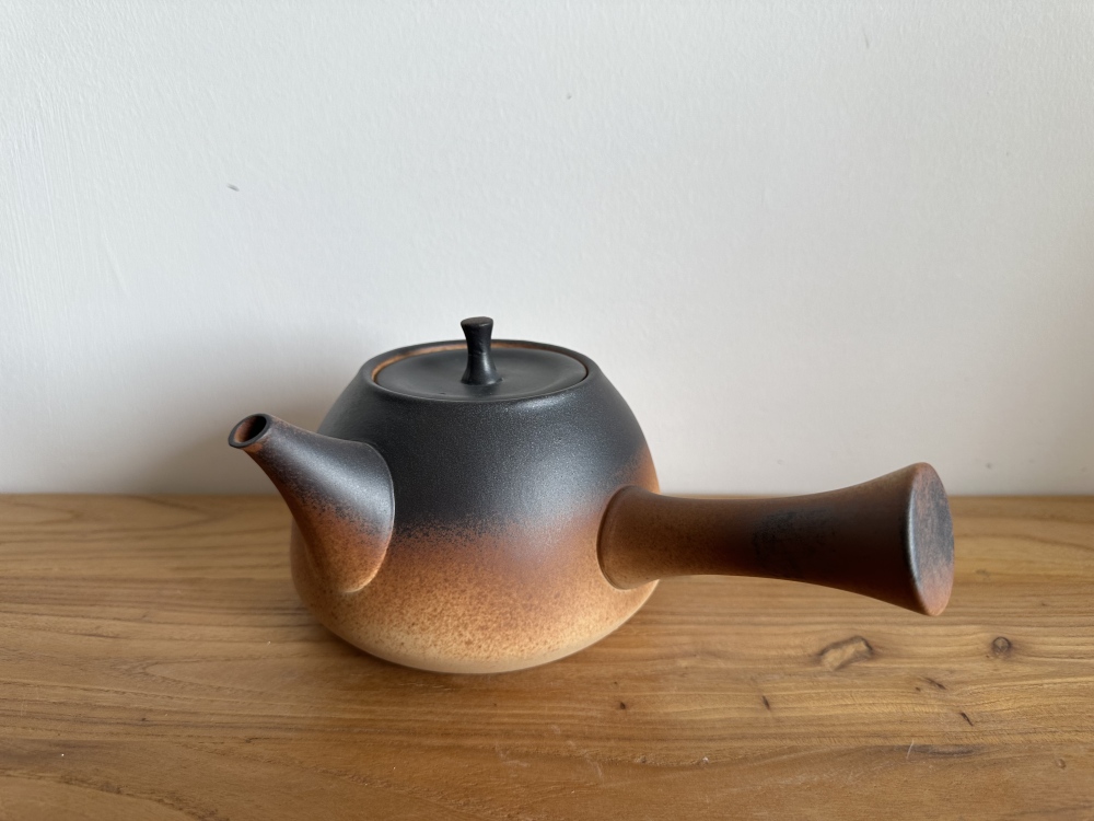 Handmade Rough Pottery Side Handle Teapot, Japanese-Inspired Kiln-Glazed, Large Capacity 800ml Gongfu Teapot