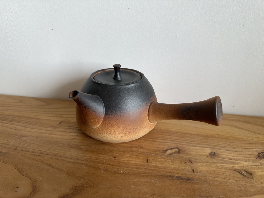 Handmade Rough Pottery Side Handle Teapot, Japanese-Inspired Kiln-Glazed, Large Capacity 800ml Gongfu Teapot