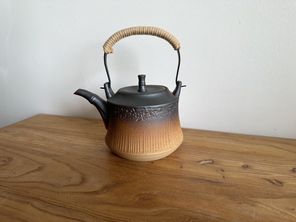800ml Stovetop Safe Raw Ore Clay Top Handle Teapot, Unique Bamboo Design Vertical Stripe Texture Handcrafted Gradient Glaze Pottery Tea Kettle with Heat-Resistant Hemp Wrapped Handle, Open Flame Safe