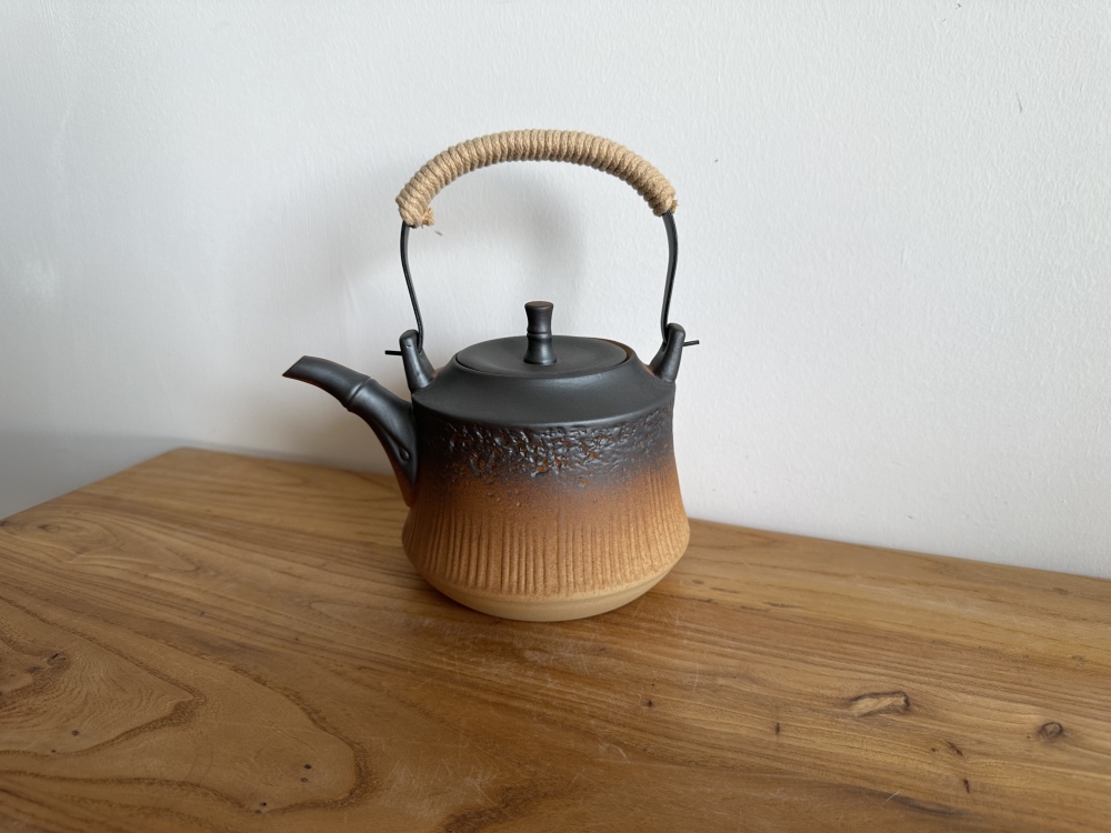 800ml Stovetop Safe Raw Ore Clay Top Handle Teapot, Unique Bamboo Design Vertical Stripe Texture Handcrafted Gradient Glaze Pottery Tea Kettle with Heat-Resistant Hemp Wrapped Handle, Open Flame Safe