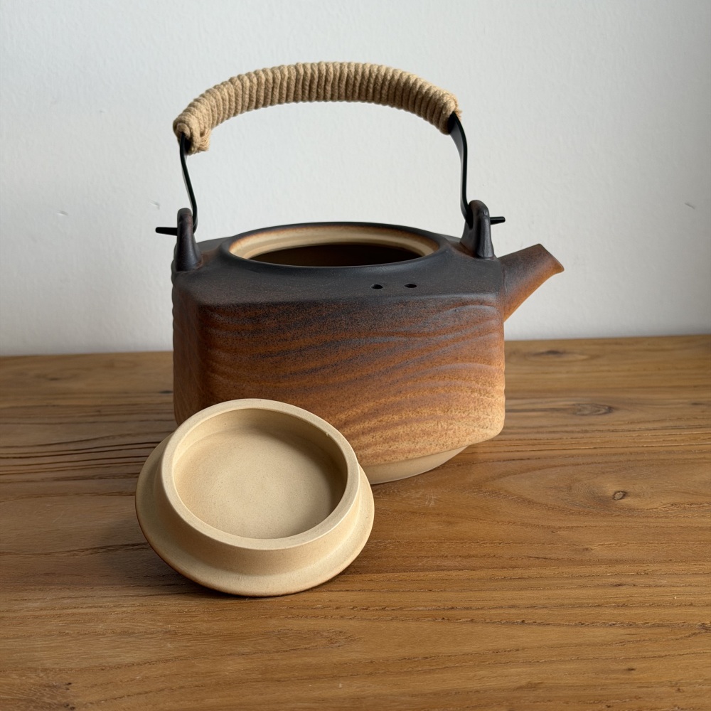 800ml Stovetop Safe Raw Ore Clay Top Handle Teapot, Unique Square Shape Wave Texture Handcrafted Gradient Glaze Pottery Tea Kettle with Heat-Resistant Hemp Wrapped Handle, Open Flame Safe for Loose Leaf Tea Brewing