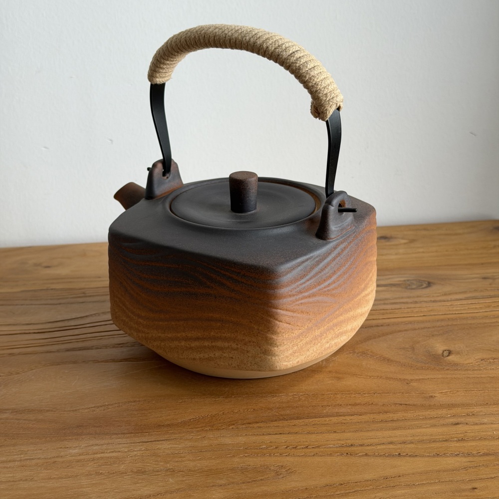 800ml Stovetop Safe Raw Ore Clay Top Handle Teapot, Unique Square Shape Wave Texture Handcrafted Gradient Glaze Pottery Tea Kettle with Heat-Resistant Hemp Wrapped Handle, Open Flame Safe for Loose Leaf Tea Brewing