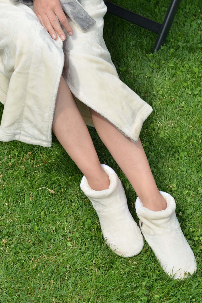 RAIKOU Cosy Shoe Hausschuhe-Pantoffel Stiefel für Damen, Herren aus Micro Flausch mit ABS und Rutschfester Sohle, Super Flauschige