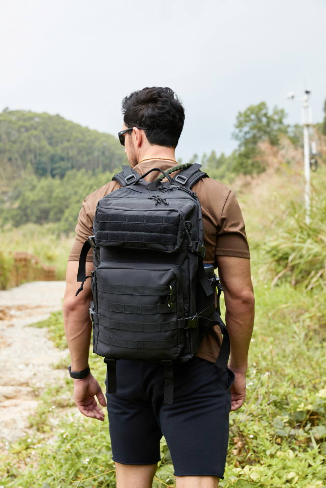 Taktischer Rucksack 45L – Schwarz – Militär- & Outdoor-Rucksack mit vielseitigen Fächern