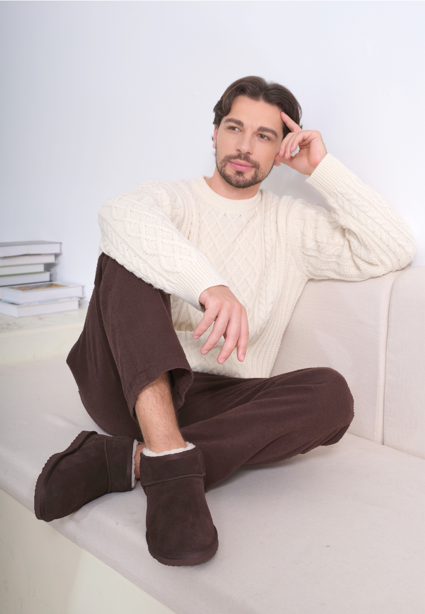 Kurze Herrenstiefel aus Wildleder mit Fellfutter – warm für den Winter und den Alltag