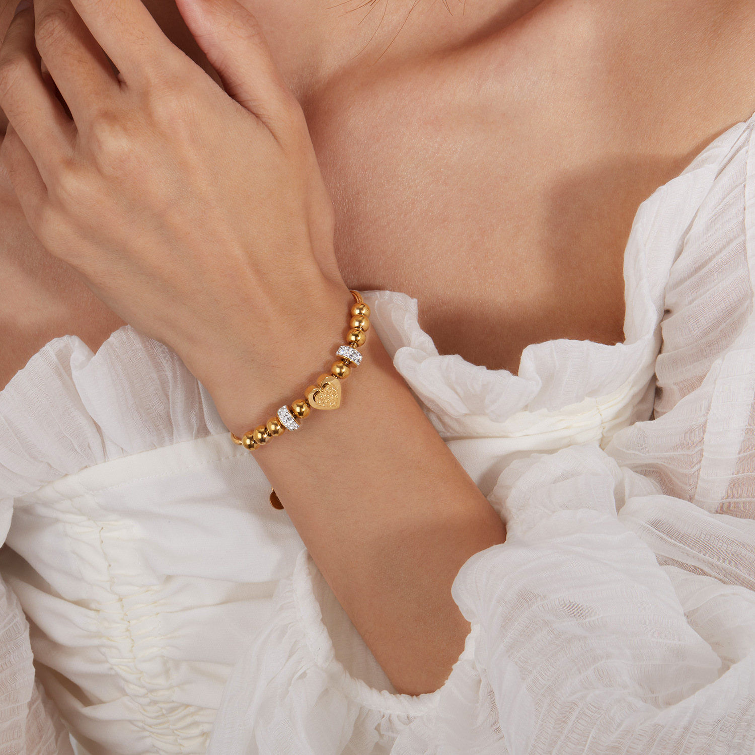 Herz Armband Damen Edelstahl vergoldet – Perlenarmband mit Zirkonia, verstellbar, Geschenk für Frauen
