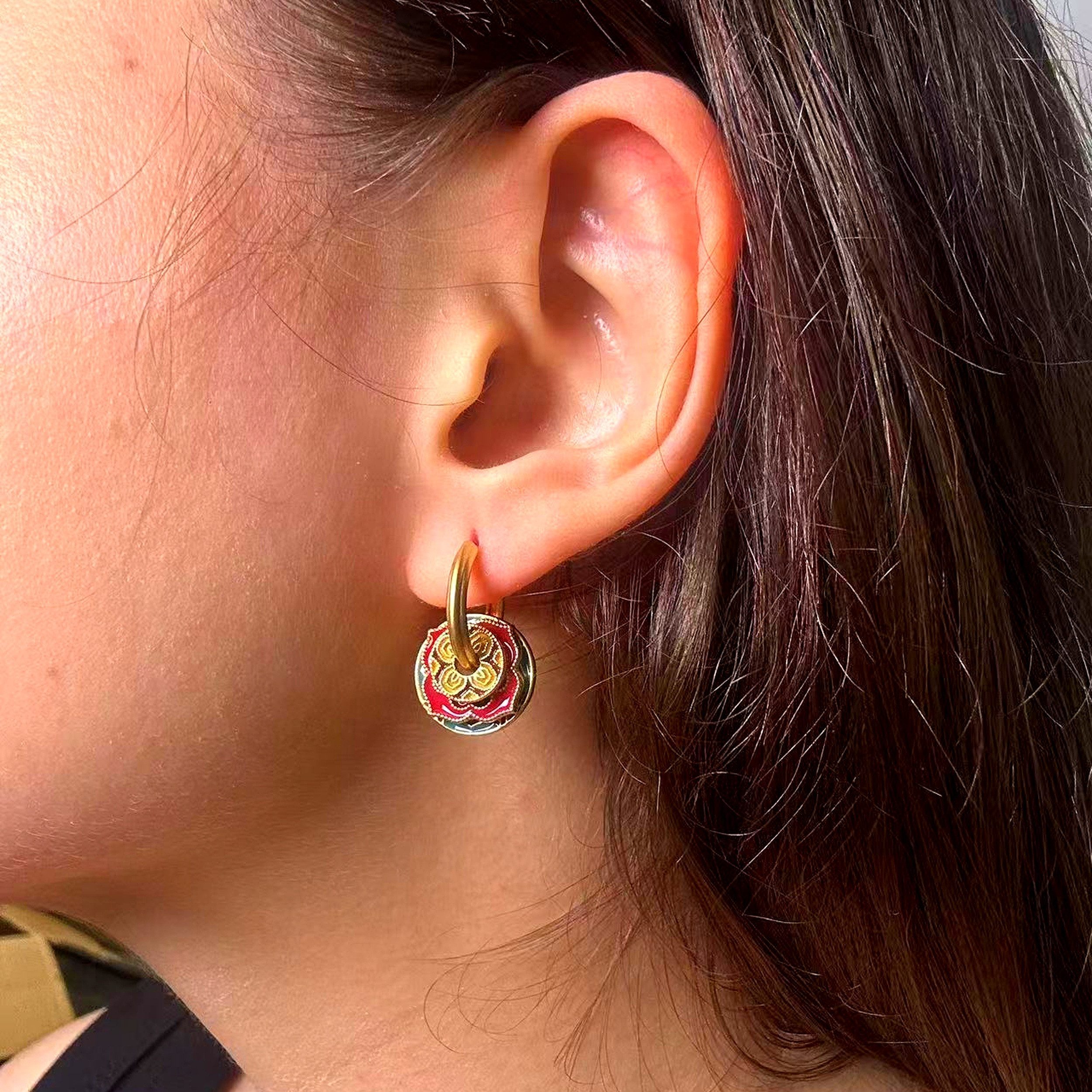 Abnehmbare Kupfer Ohrringe vergoldet Damen – Emaille Design
