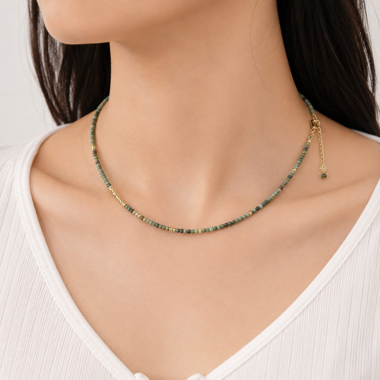 Perlenkette Damen mit Natursteinperlen – Vergoldete Halskette, verstellbar, filigraner Schmuck für Alltag & Anlass