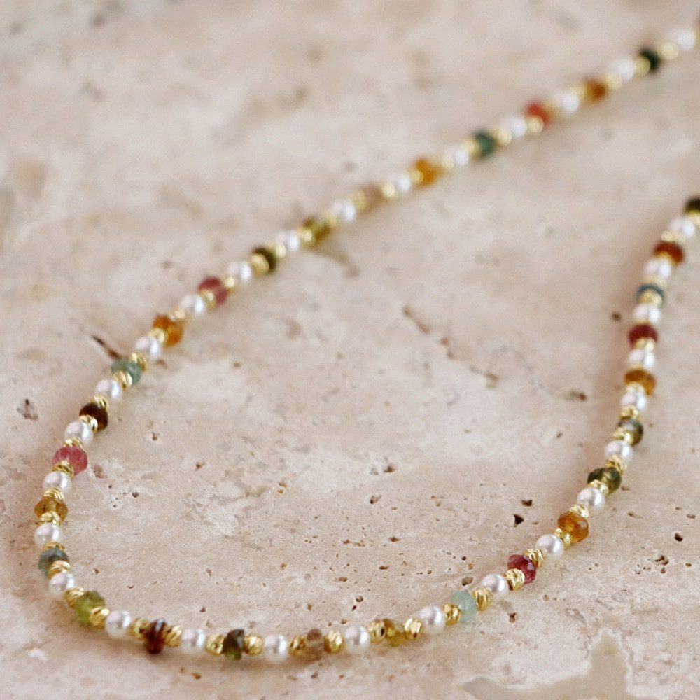 Perlenkette Damen mit Natursteinperlen – Vergoldete Halskette, verstellbar, filigraner Schmuck für Alltag & Anlass