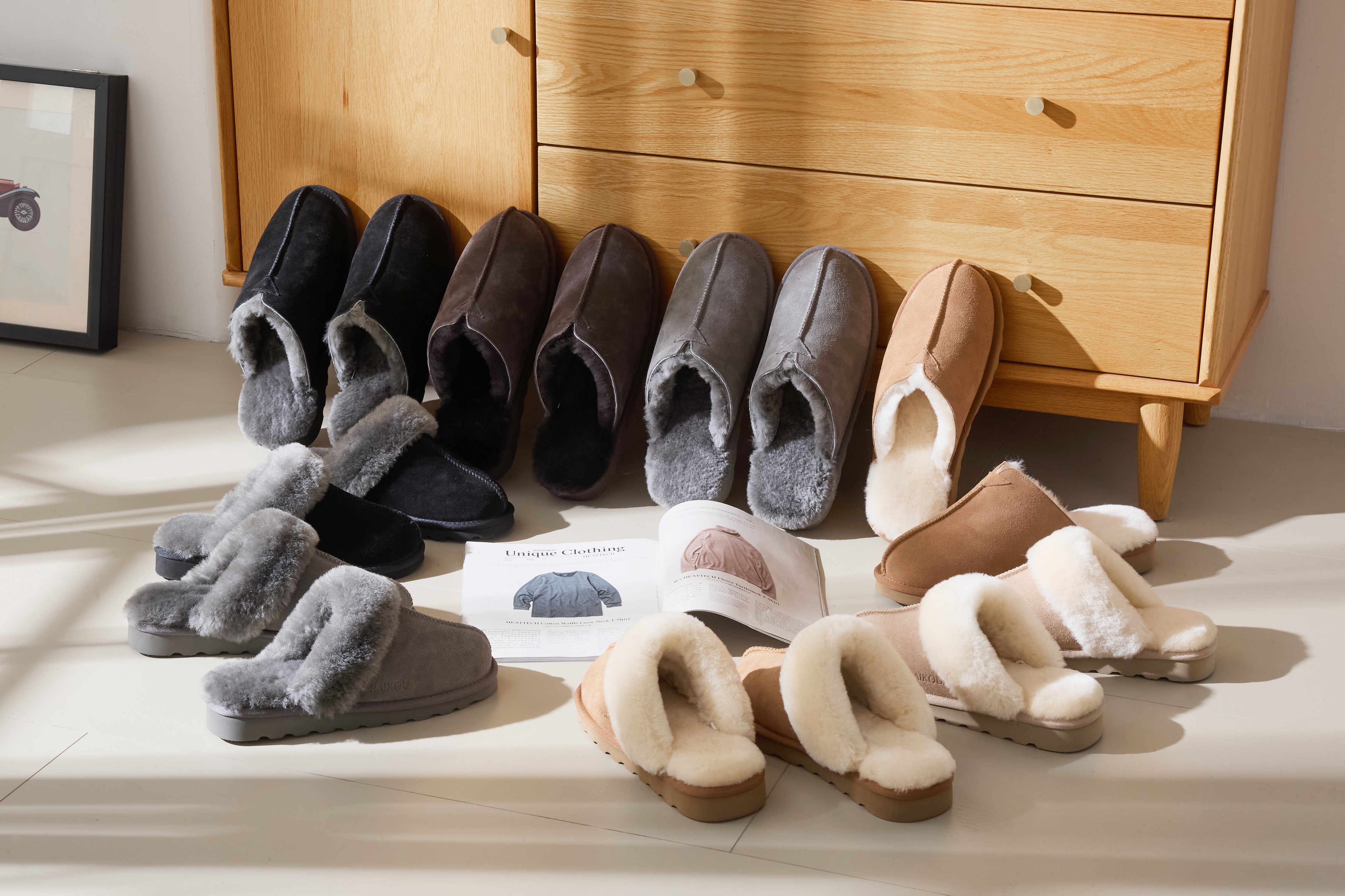 RAIKOU Damen- und Herrenpantoffeln aus echtem Leder mit Lammfell – warm, bequem und stilvoll