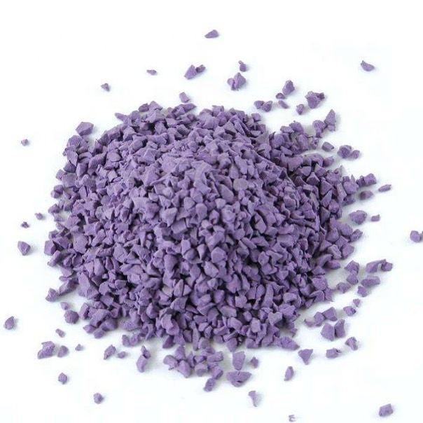 Demonstration of high-elasticity EPDM granules providing impact absorption for safety.