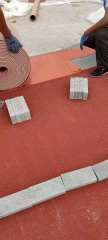 Porous EPDM surface layer designed for high adhesion and non-slip performance.