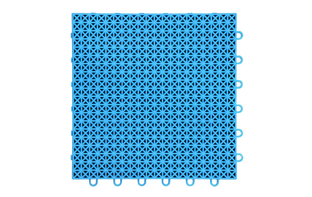Close-up of the precise interlocking connection joint between two adjacent 305×305×14.2mm herringbone PP flooring tiles, showing the engagement geometry that prevents detachment, deformation, and fracture under dynamic loading in kindergarten, leisure area, and balcony floor installations.