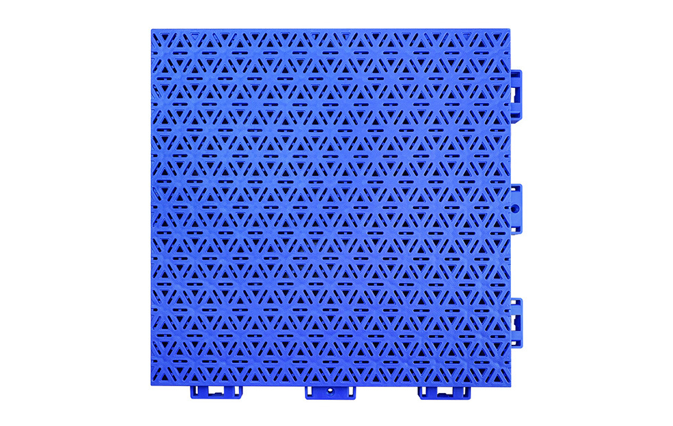 Profile and cross-section view of a 319×319×16mm three-layer reinforced hexagonal PP interlocking playground tile showing the thickened and reinforced upper, intermediate, and lower hexagonal layers, illustrating the three-stage load distribution and impact protection depth for school playground safety surface procurement.
