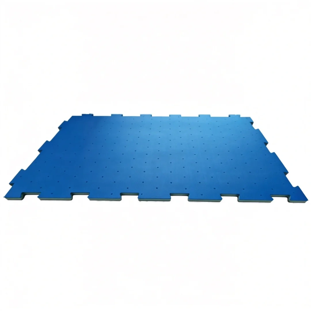 High-permeability outdoor equipment protective mat for artificial turf impact protection