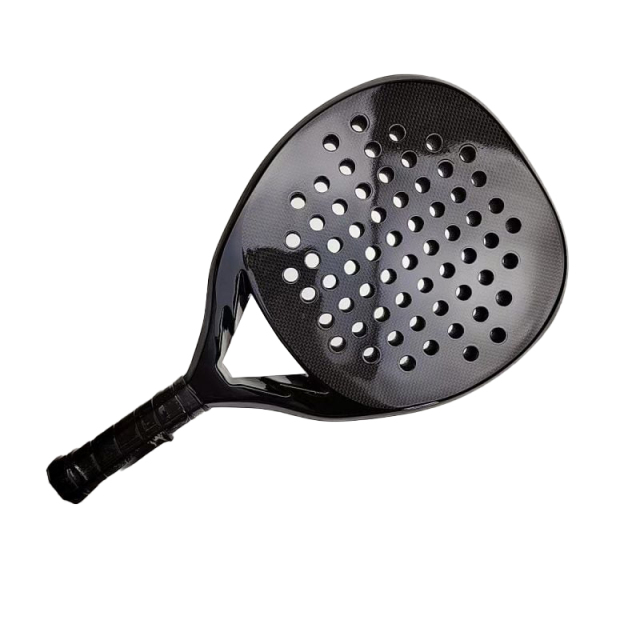 Continuous 100% carbon frame line view of the TRADITIONAL teardrop padel racket, showing head, throat, and handle frame structure.
