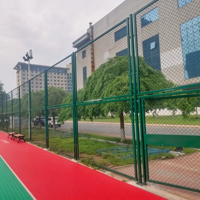 C-shaped steel frame enclosure fence for outdoor sports facilities
