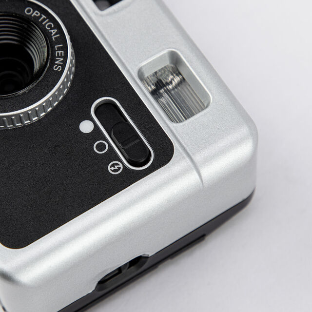 35mm film reusable camera, E-Modest Limited. ,35mm film reusable camera