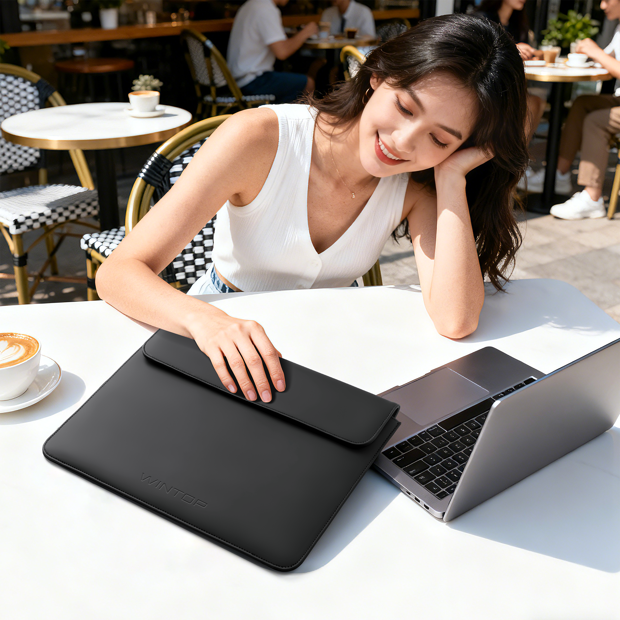 Flip magnetic laptop Sleeve